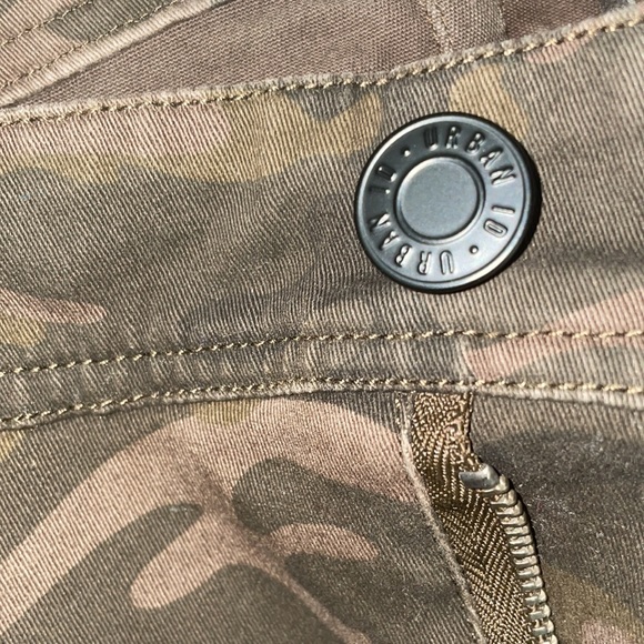 Urban ID Camouflage Pants - Picture 6 of 8